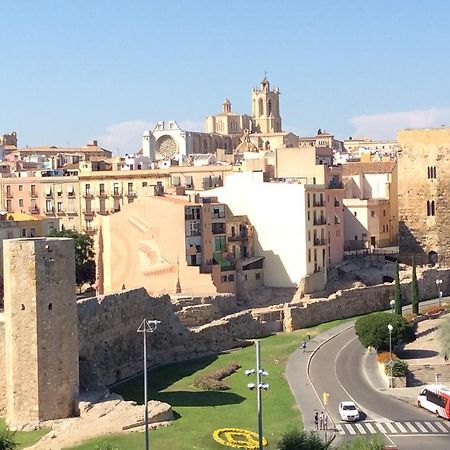 Tarragona Suites Mediona Exterior photo