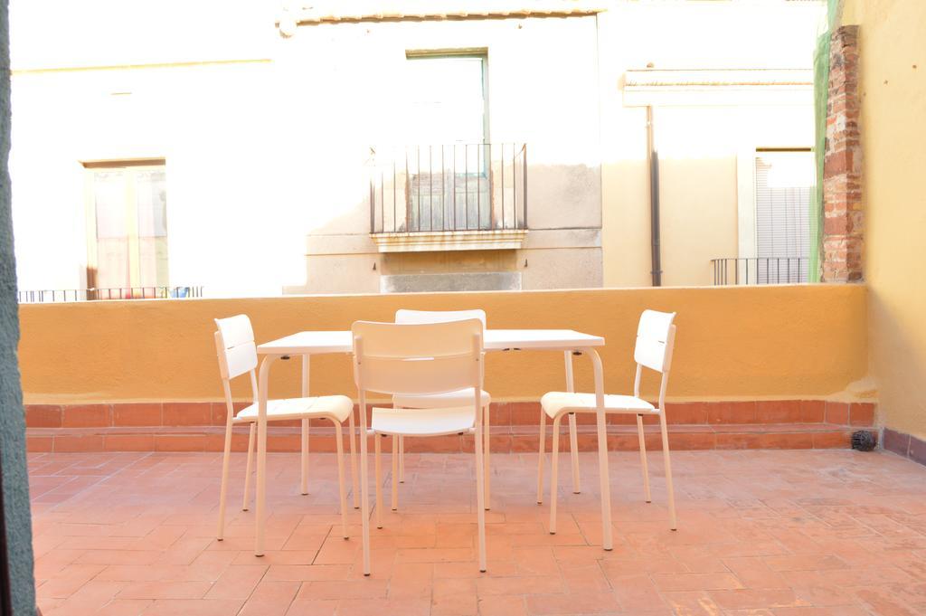Tarragona Suites Mediona Exterior photo