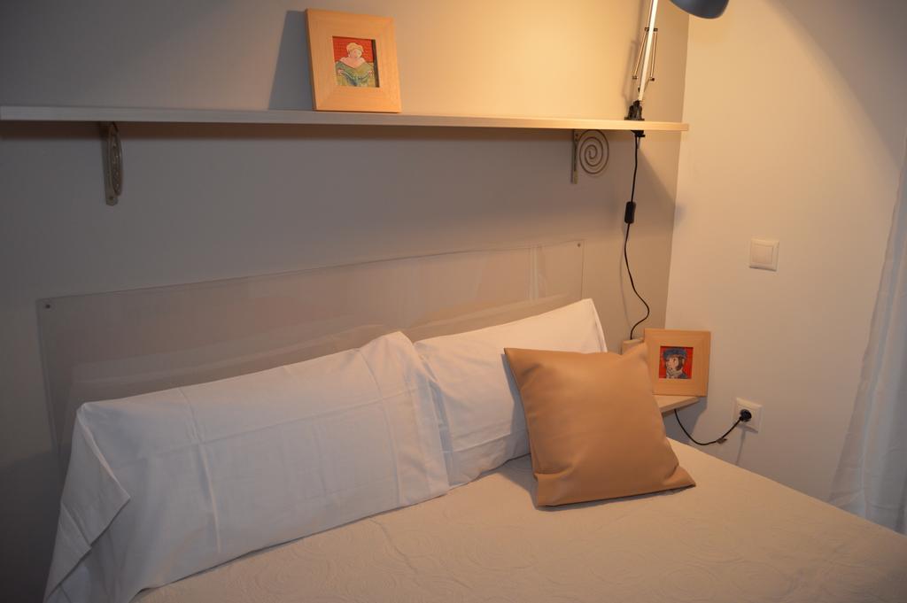 Tarragona Suites Mediona Exterior photo