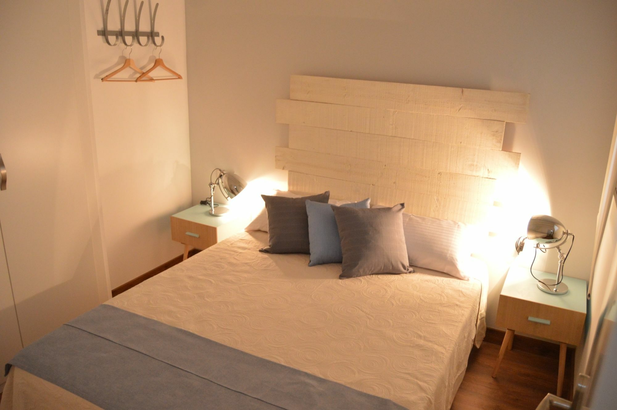 Tarragona Suites Mediona Exterior photo