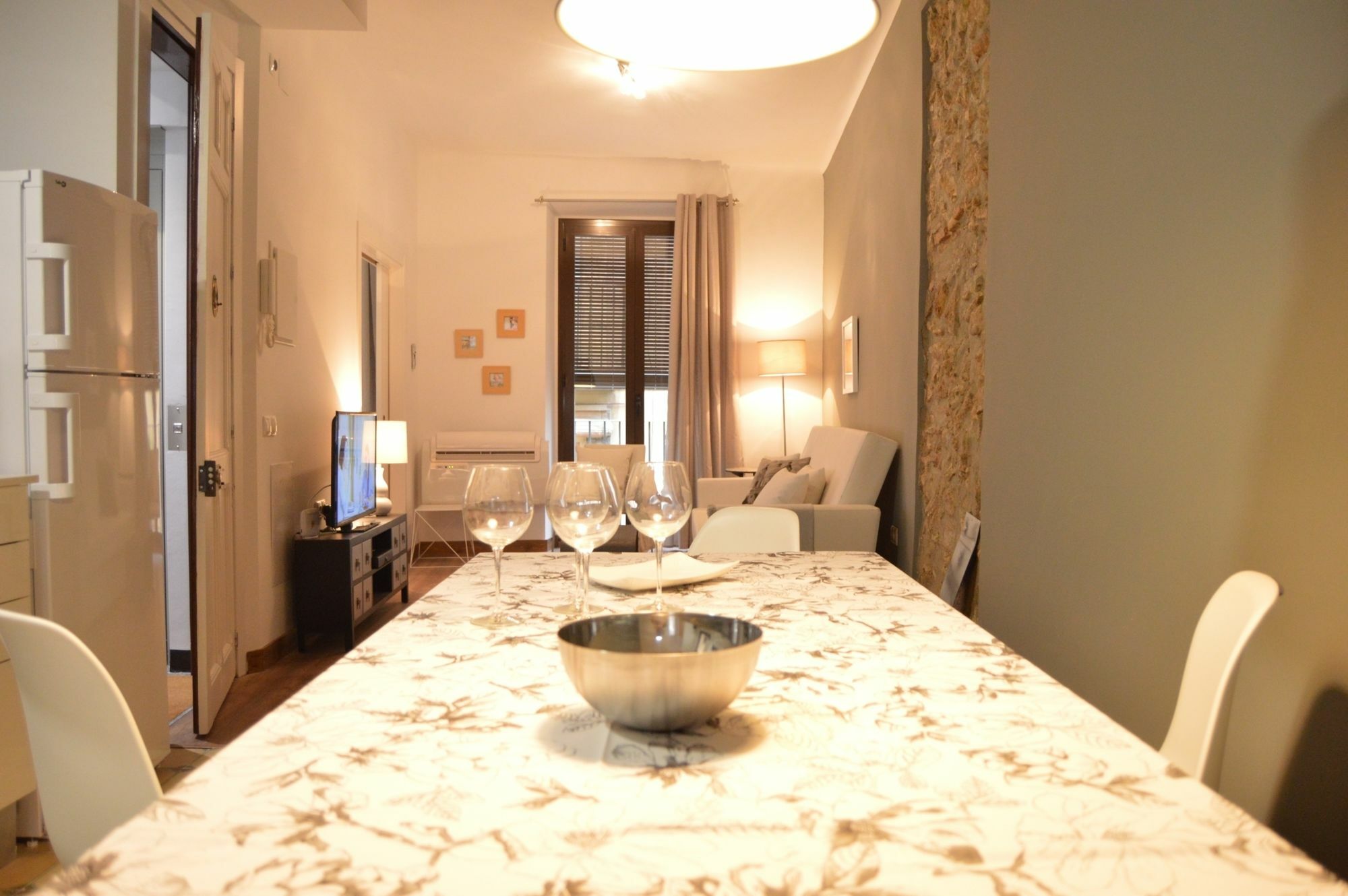 Tarragona Suites Mediona Exterior photo